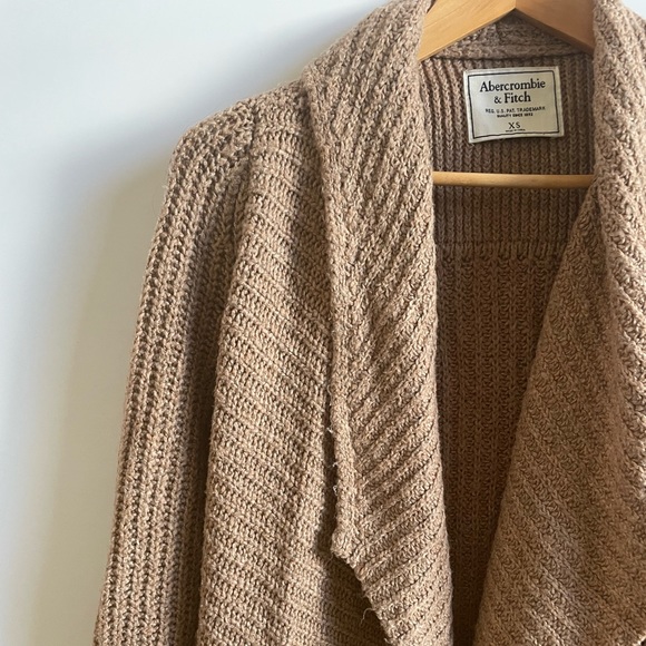 Abercrombie knit cardigan sweater - Picture 4 of 8